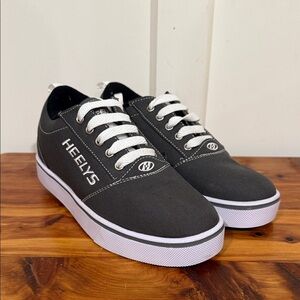 Heelys Pro 20 Gray Youth Skate Sneakers